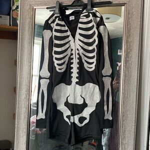 Spirit Halloween Skeleton Romper size XS (0-2)